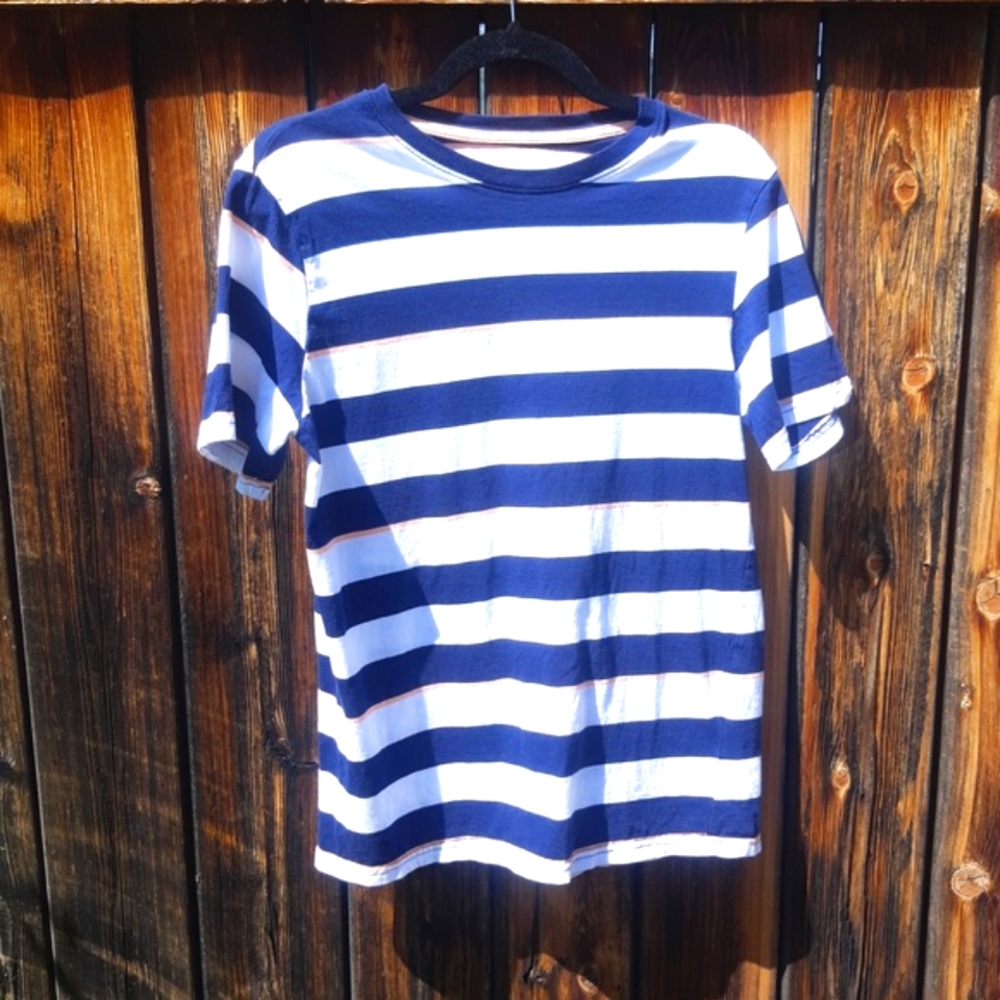 H&M Blue and White T shirt